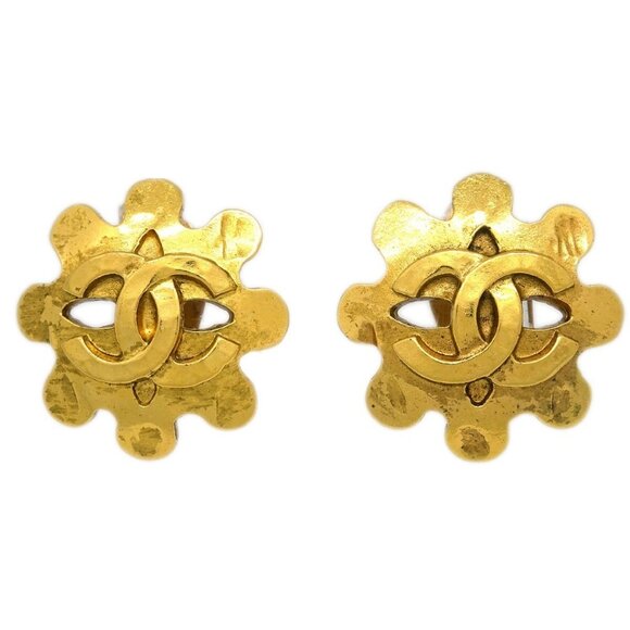 Chanel Gold Earrings Clip-On - Picture 1 of 4